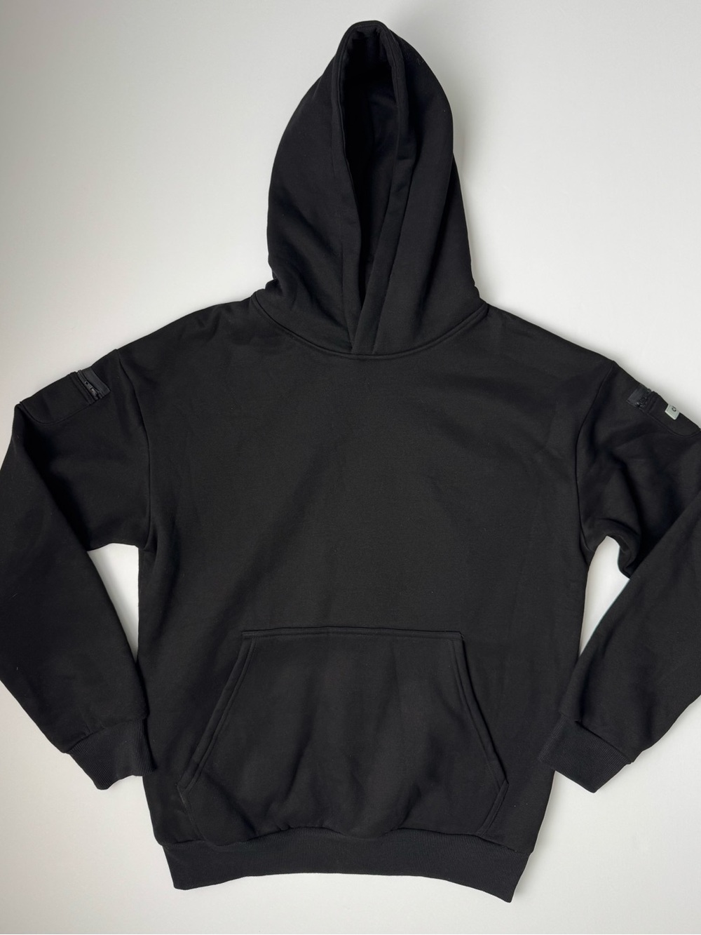 Comfrt Black Travel Hoodie Size Medium Like New